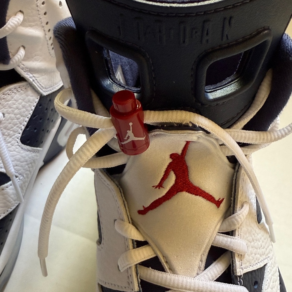 Air Jordan 6 Retro/AUTHENTIC 

Men size 10.5

Blue, White and Red - Picture 6 of 14